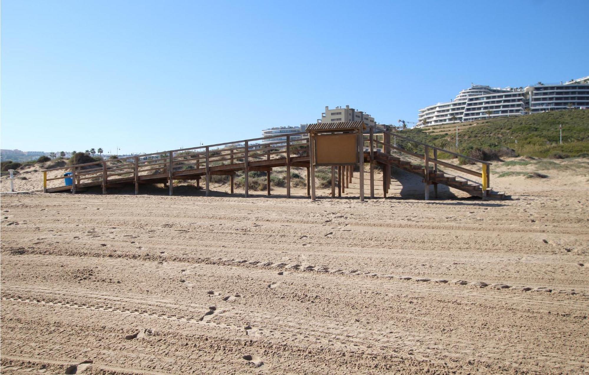 Beach Front Apartment In Los Arenales Del Sol Εξωτερικό φωτογραφία